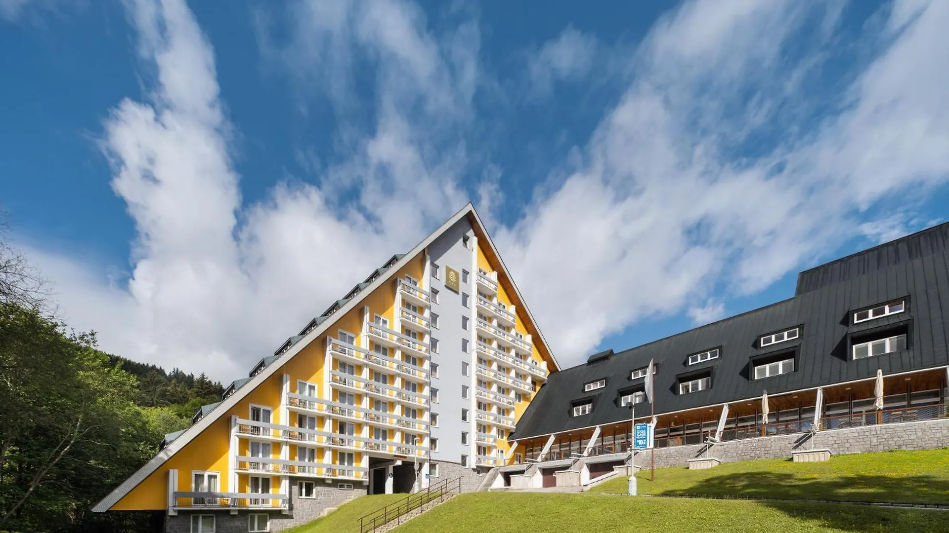 Pinia Hotel & Resort Spindleruv Mlyn 4*,  Czech Republic